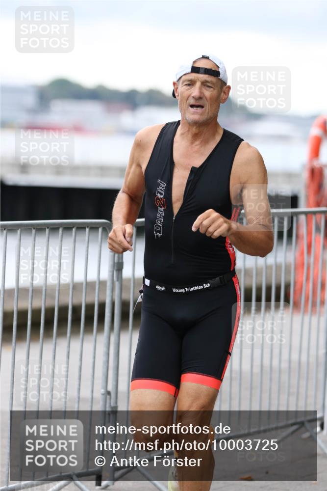 16.08.2026 - KN Förde Triathlon 2026 Antke Förster http://msf.ph/oto/10003725 16.08.2026 11:43:39 Laufen 2 meine-sportfotos.de