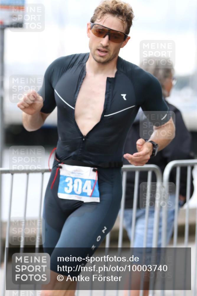 16.08.2026 - KN Förde Triathlon 2026 Antke Förster http://msf.ph/oto/10003740 16.08.2026 11:43:44 Laufen 304, 7 meine-sportfotos.de