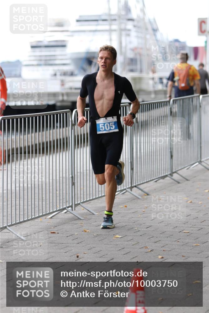 16.08.2026 - KN Förde Triathlon 2026 Antke Förster http://msf.ph/oto/10003750 16.08.2026 13:28:35 Laufen 505 meine-sportfotos.de