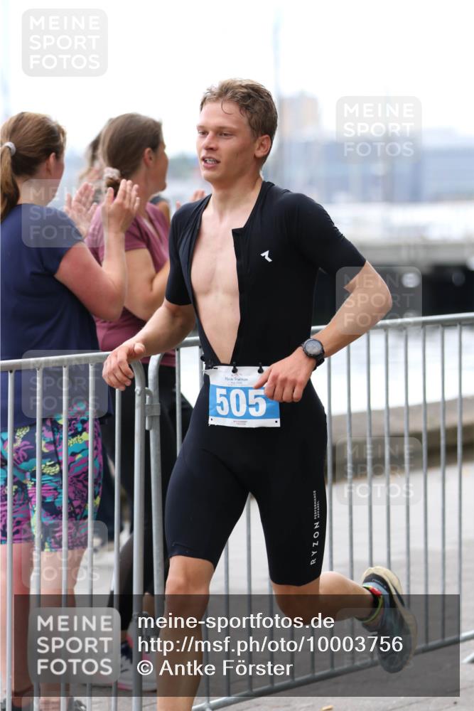 16.08.2026 - KN Förde Triathlon 2026 Antke Förster http://msf.ph/oto/10003756 16.08.2026 13:28:36 Laufen 505 meine-sportfotos.de