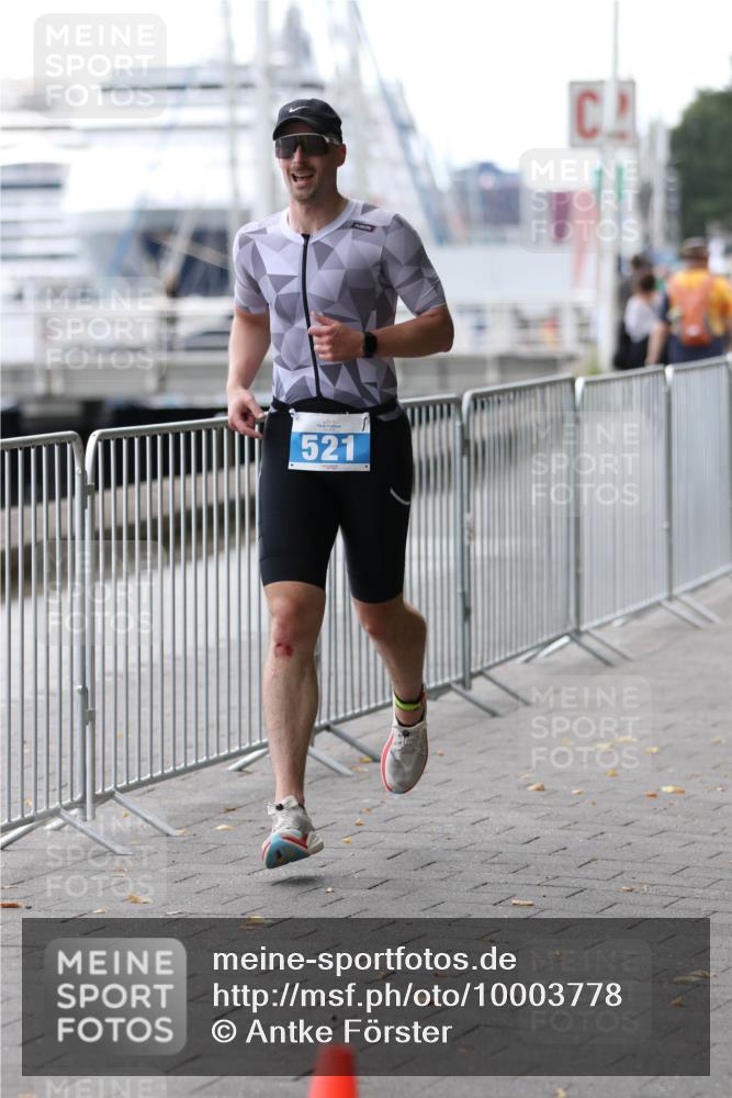 16.08.2026 - KN Förde Triathlon 2026 Antke Förster http://msf.ph/oto/10003778 16.08.2026 13:28:47 Laufen 521 meine-sportfotos.de
