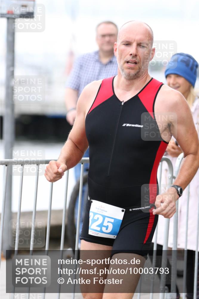 16.08.2026 - KN Förde Triathlon 2026 Antke Förster http://msf.ph/oto/10003793 16.08.2026 11:44:29 Laufen 2026, 25 meine-sportfotos.de
