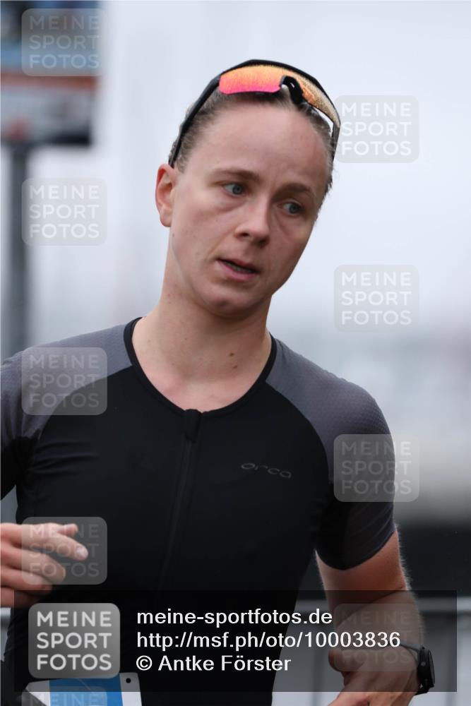 16.08.2026 - KN Förde Triathlon 2026 Antke Förster http://msf.ph/oto/10003836 16.08.2026 10:05:17 Laufen  meine-sportfotos.de