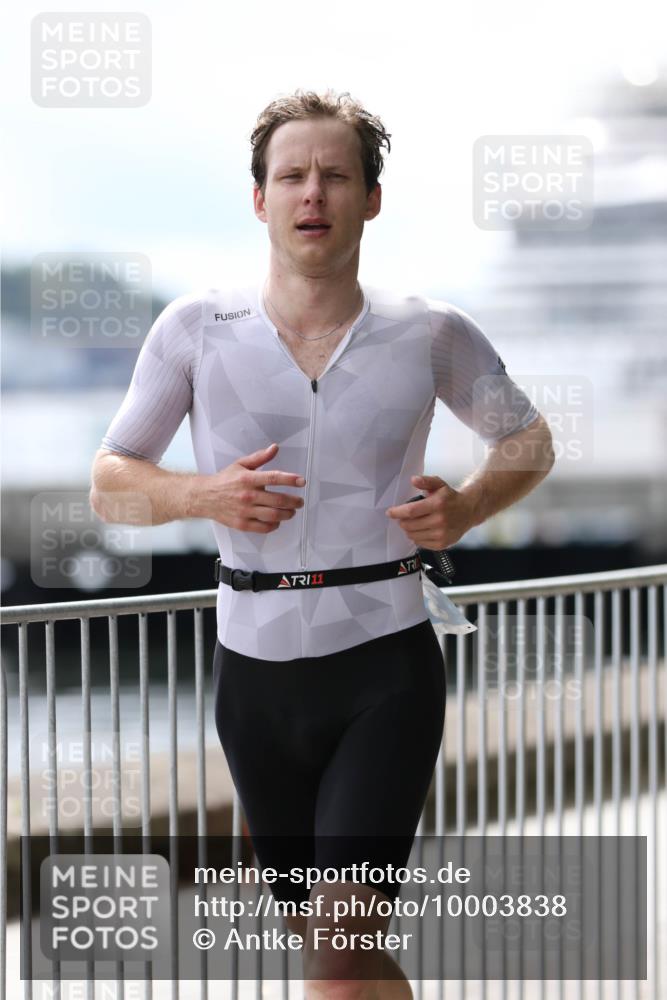 16.08.2026 - KN Förde Triathlon 2026 Antke Förster http://msf.ph/oto/10003838 16.08.2026 13:29:18 Laufen 11 meine-sportfotos.de