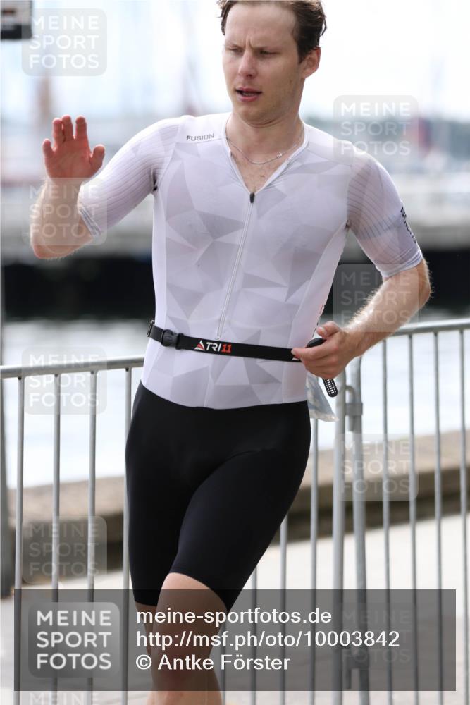 16.08.2026 - KN Förde Triathlon 2026 Antke Förster http://msf.ph/oto/10003842 16.08.2026 13:29:19 Laufen 11 meine-sportfotos.de