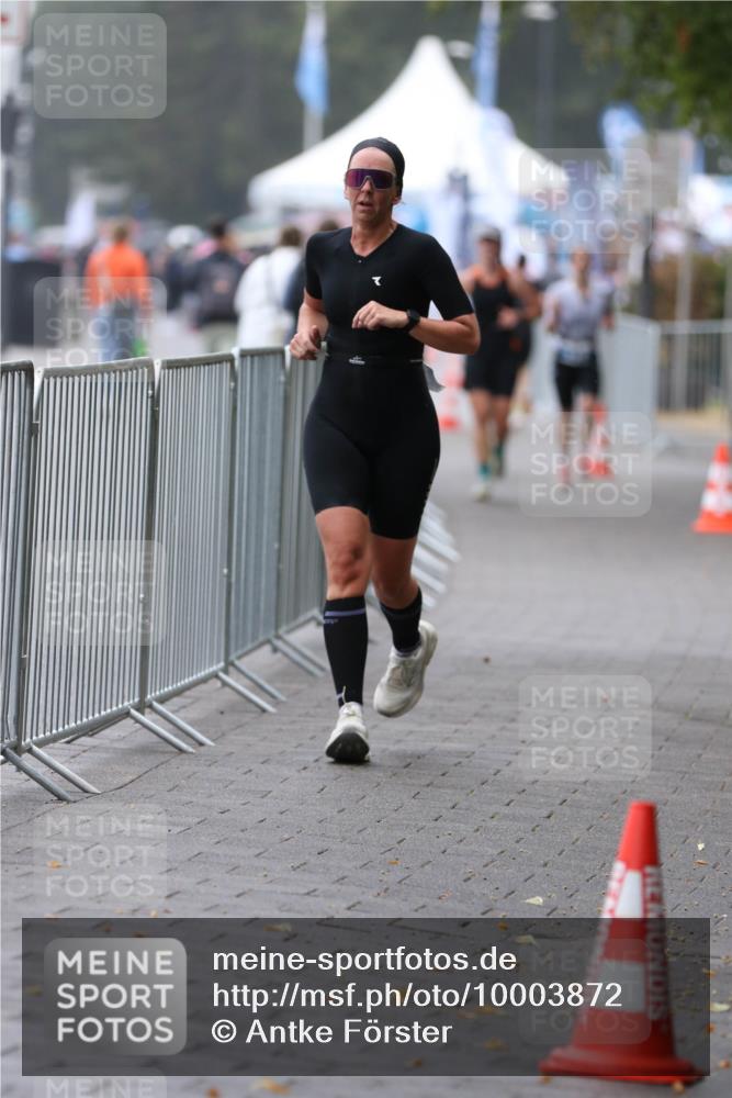 16.08.2026 - KN Förde Triathlon 2026 Antke Förster http://msf.ph/oto/10003872 16.08.2026 10:05:56 Laufen  meine-sportfotos.de