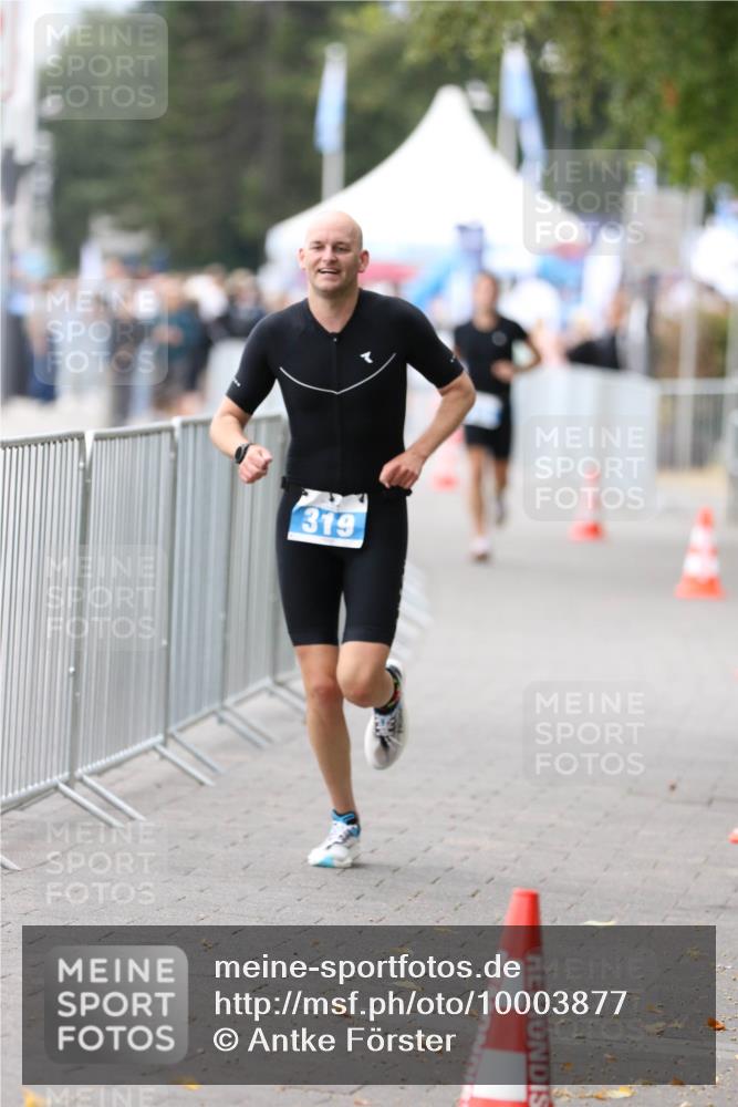 16.08.2026 - KN Förde Triathlon 2026 Antke Förster http://msf.ph/oto/10003877 16.08.2026 11:45:54 Laufen 319 meine-sportfotos.de