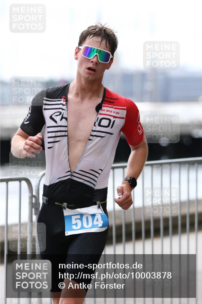 16.08.2026 - KN Förde Triathlon 2026 Antke Förster http://msf.ph/oto/10003878 16.08.2026 13:29:27 Laufen 01, 504 meine-sportfotos.de
