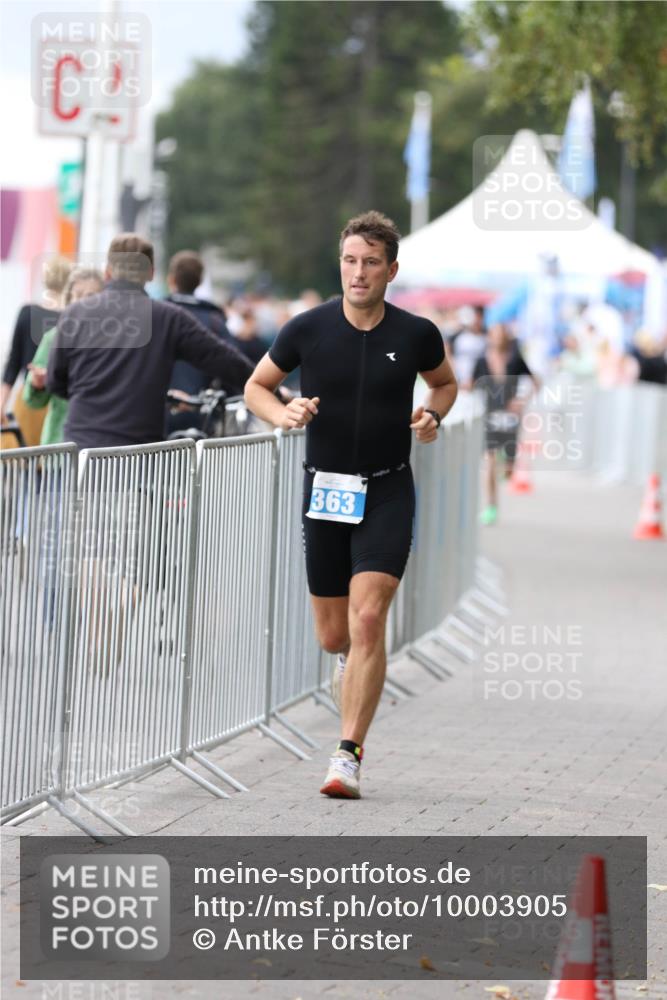 16.08.2026 - KN Förde Triathlon 2026 Antke Förster http://msf.ph/oto/10003905 16.08.2026 11:46:03 Laufen 363 meine-sportfotos.de