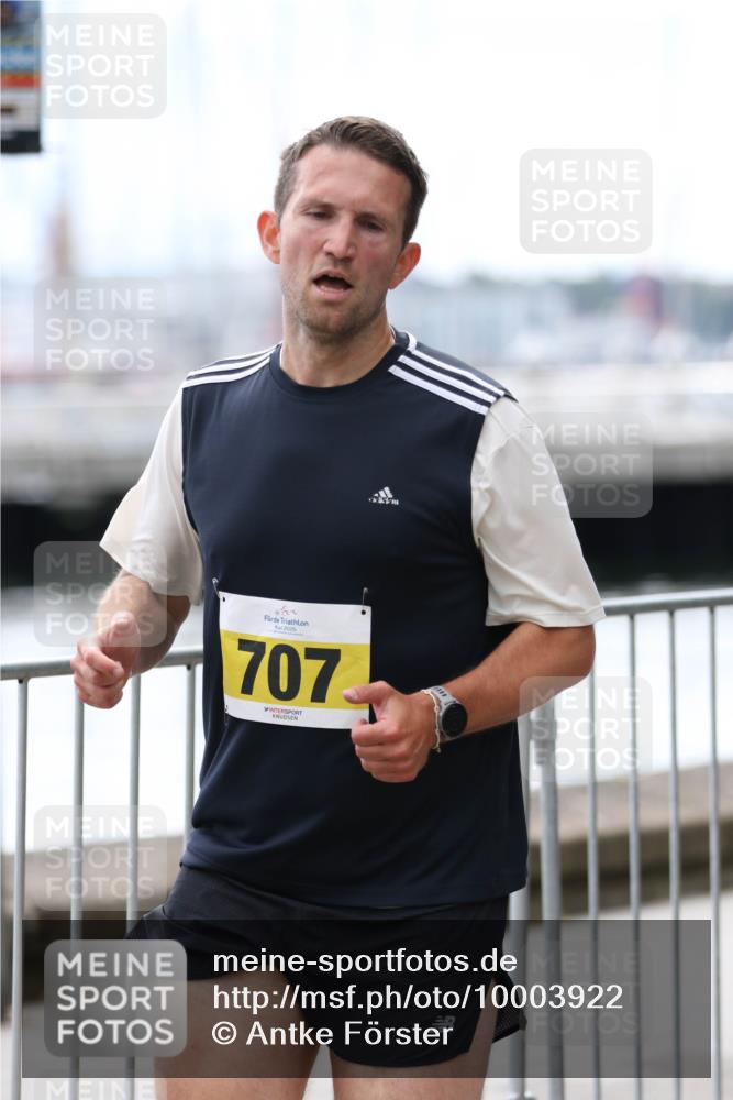 16.08.2026 - KN Förde Triathlon 2026 Antke Förster http://msf.ph/oto/10003922 16.08.2026 13:29:40 Laufen 2026, 707 meine-sportfotos.de