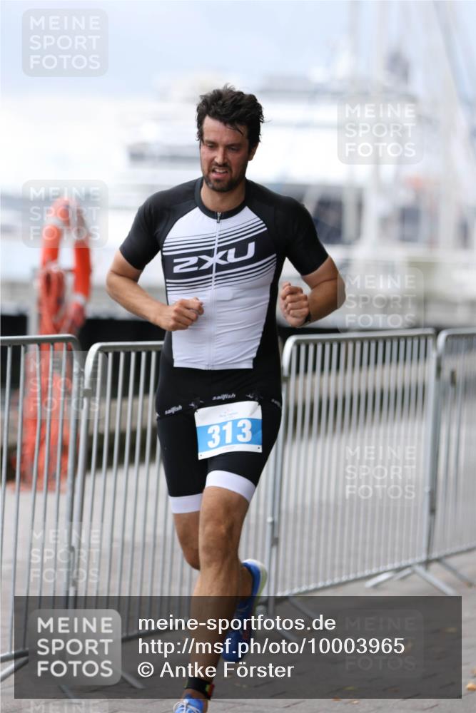 16.08.2026 - KN Förde Triathlon 2026 Antke Förster http://msf.ph/oto/10003965 16.08.2026 11:46:21 Laufen 2, 313 meine-sportfotos.de