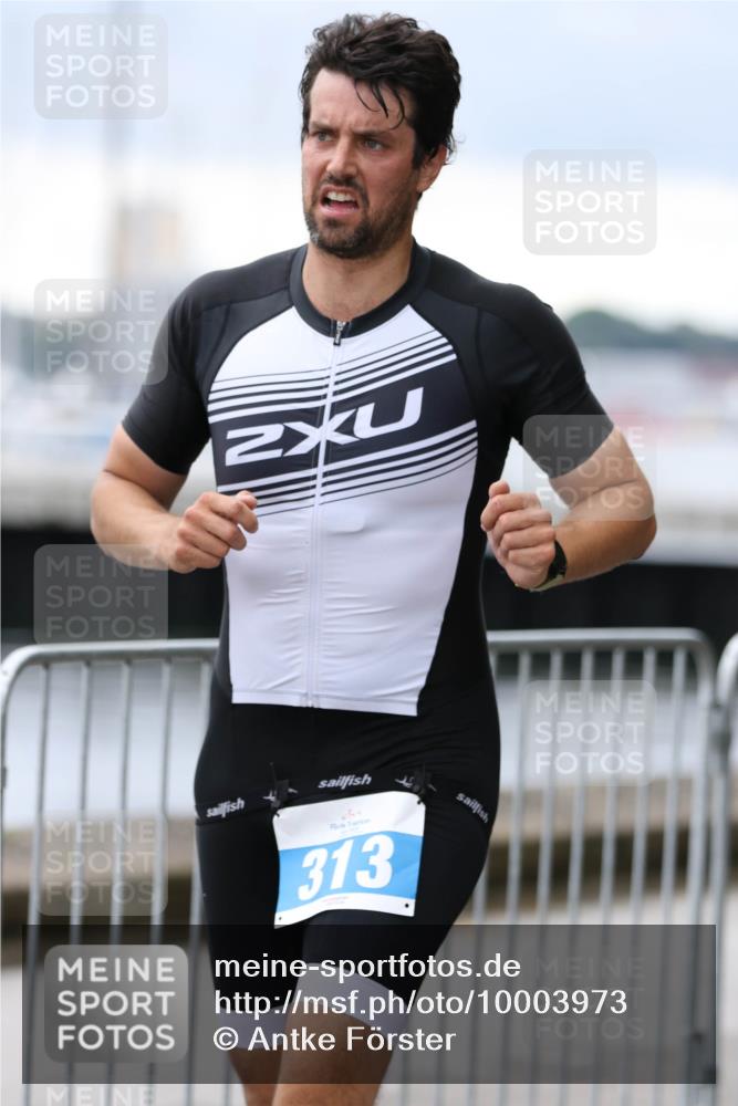 16.08.2026 - KN Förde Triathlon 2026 Antke Förster http://msf.ph/oto/10003973 16.08.2026 11:46:23 Laufen 2, 313 meine-sportfotos.de
