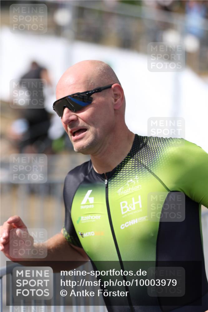 16.08.2026 - KN Förde Triathlon 2026 Antke Förster http://msf.ph/oto/10003979 16.08.2026 15:07:57 Laufen  meine-sportfotos.de