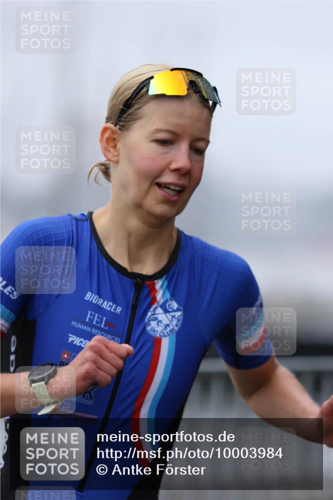 16.08.2026 - KN Förde Triathlon 2026 Antke Förster http://msf.ph/oto/10003984 16.08.2026 10:06:49 Laufen  meine-sportfotos.de