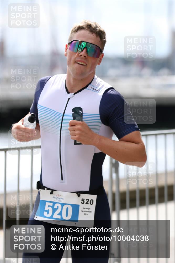 16.08.2026 - KN Förde Triathlon 2026 Antke Förster http://msf.ph/oto/10004038 16.08.2026 13:31:09 Laufen 2025, 520, 520, 30 meine-sportfotos.de