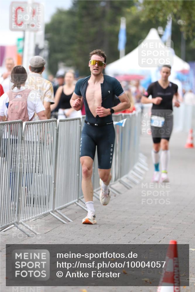 16.08.2026 - KN Förde Triathlon 2026 Antke Förster http://msf.ph/oto/10004057 16.08.2026 11:47:54 Laufen 70, 0 meine-sportfotos.de