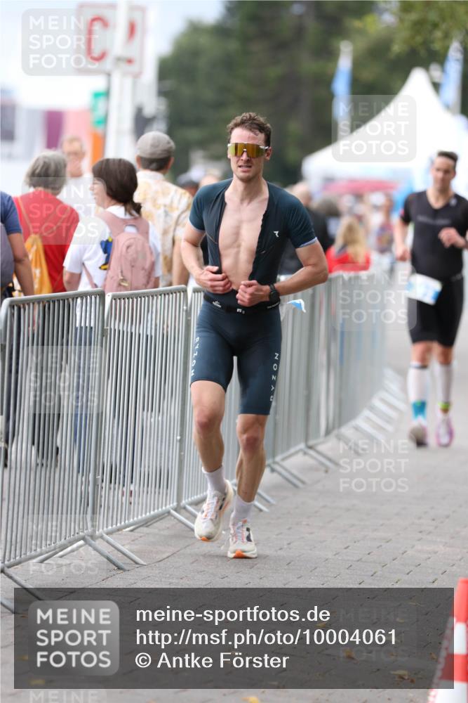 16.08.2026 - KN Förde Triathlon 2026 Antke Förster http://msf.ph/oto/10004061 16.08.2026 11:47:54 Laufen  meine-sportfotos.de