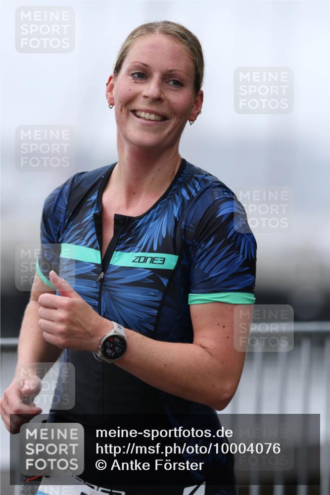 16.08.2026 - KN Förde Triathlon 2026 Antke Förster http://msf.ph/oto/10004076 16.08.2026 10:07:34 Laufen 7, 48, 1, 50, 5, 15, 165, 3 meine-sportfotos.de
