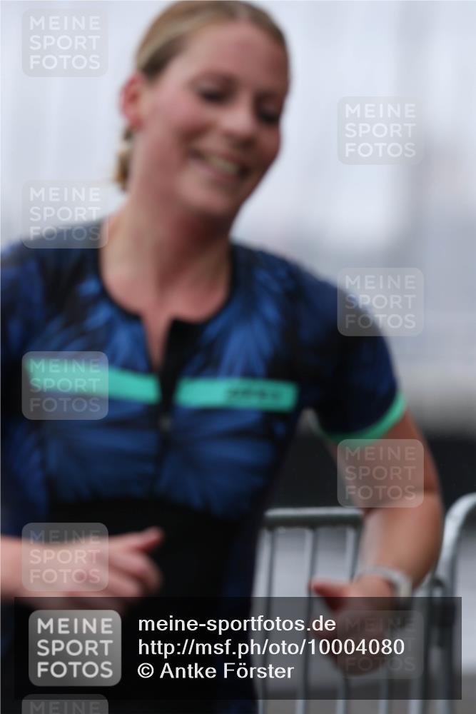 16.08.2026 - KN Förde Triathlon 2026 Antke Förster http://msf.ph/oto/10004080 16.08.2026 10:07:34 Laufen  meine-sportfotos.de