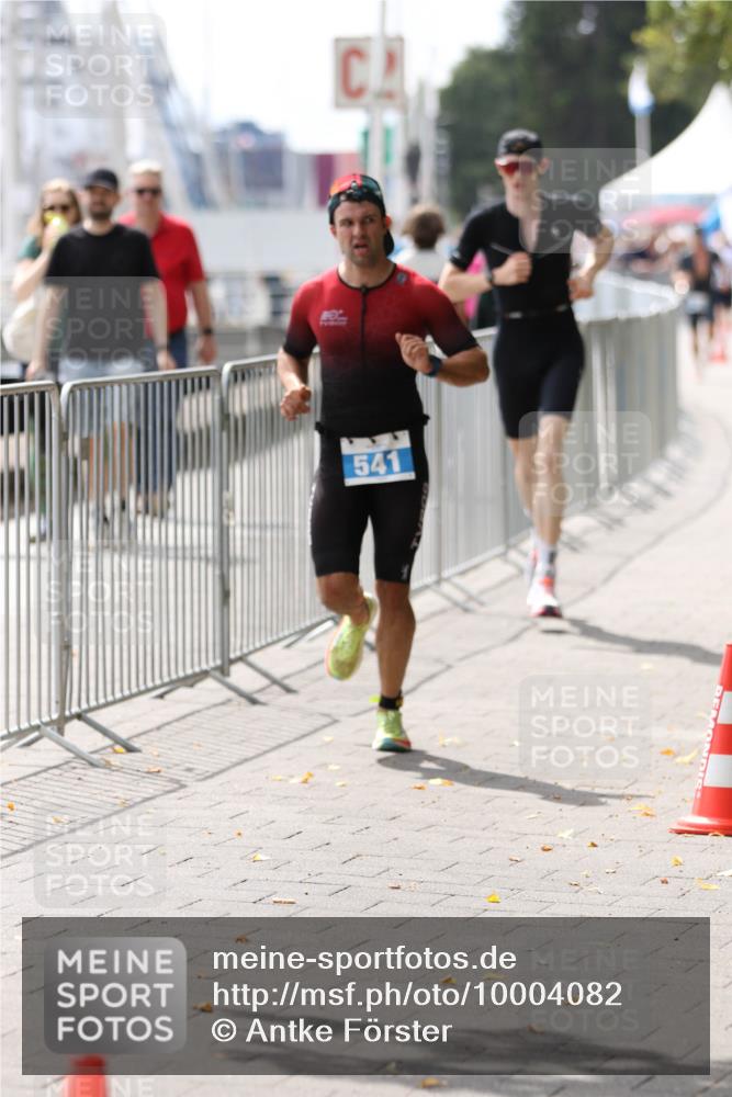16.08.2026 - KN Förde Triathlon 2026 Antke Förster http://msf.ph/oto/10004082 16.08.2026 13:31:38 Laufen 541 meine-sportfotos.de