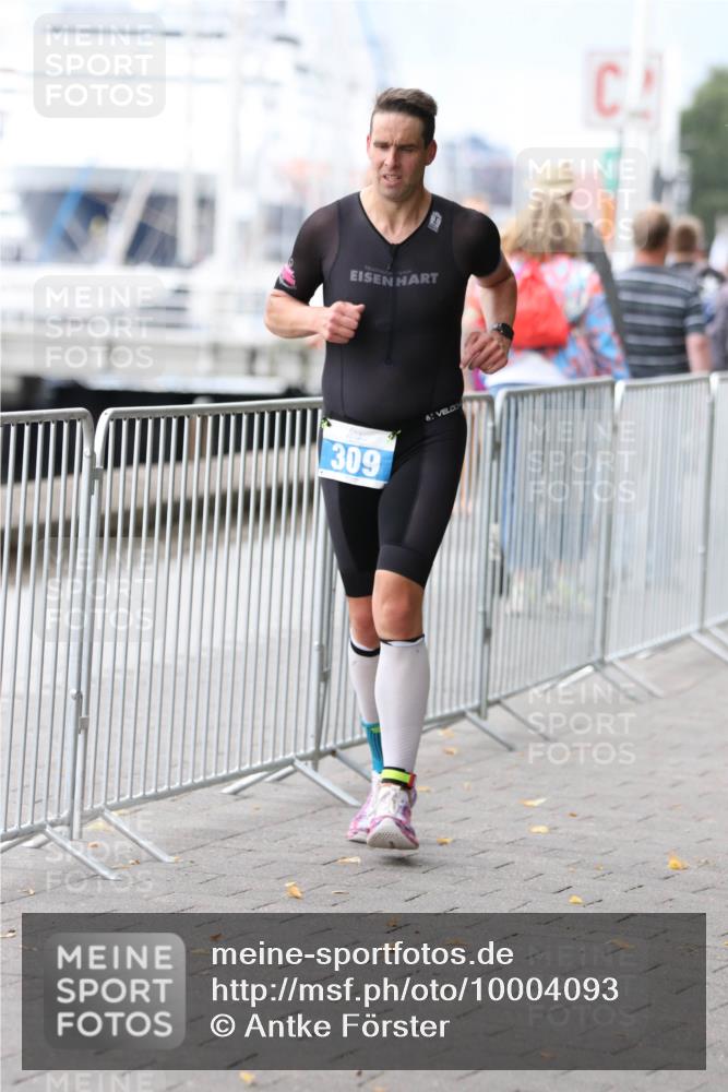 16.08.2026 - KN Förde Triathlon 2026 Antke Förster http://msf.ph/oto/10004093 16.08.2026 11:48:02 Laufen 309 meine-sportfotos.de