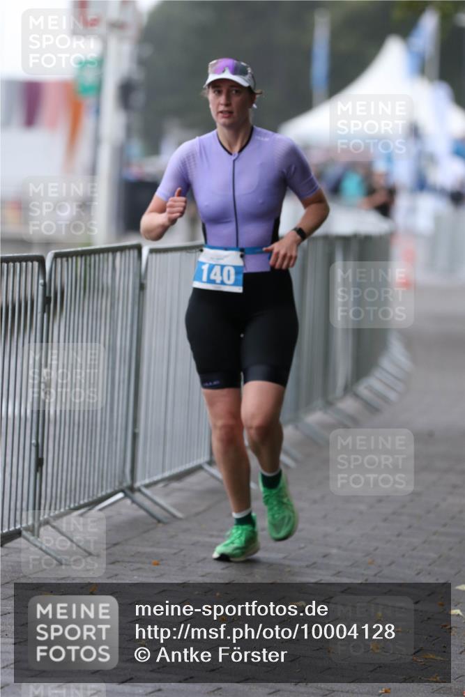 16.08.2026 - KN Förde Triathlon 2026 Antke Förster http://msf.ph/oto/10004128 16.08.2026 10:08:34 Laufen 140 meine-sportfotos.de