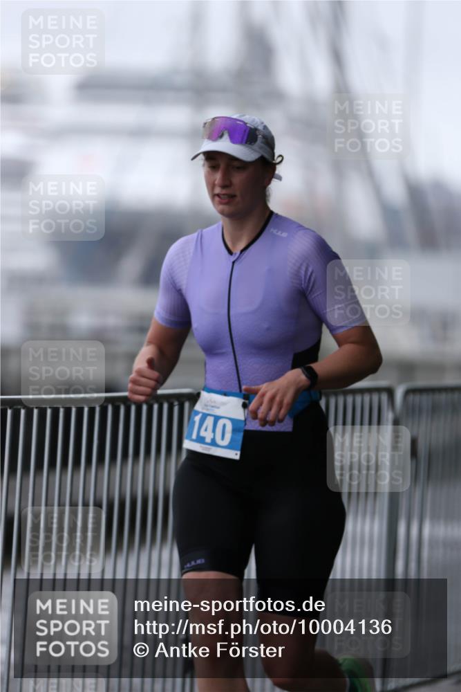 16.08.2026 - KN Förde Triathlon 2026 Antke Förster http://msf.ph/oto/10004136 16.08.2026 10:08:36 Laufen 140 meine-sportfotos.de