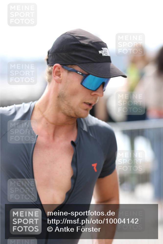 16.08.2026 - KN Förde Triathlon 2026 Antke Förster http://msf.ph/oto/10004142 16.08.2026 13:31:54 Laufen  meine-sportfotos.de