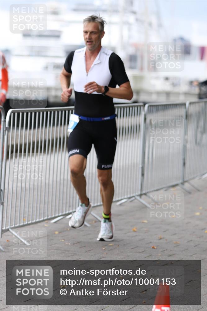 16.08.2026 - KN Förde Triathlon 2026 Antke Förster http://msf.ph/oto/10004153 16.08.2026 11:48:36 Laufen  meine-sportfotos.de