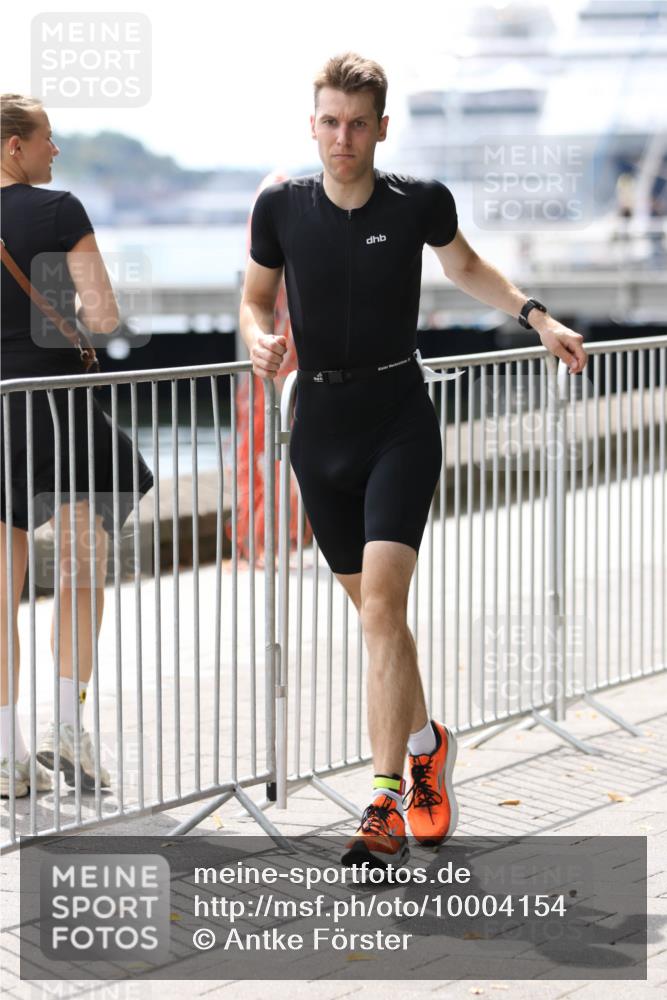 16.08.2026 - KN Förde Triathlon 2026 Antke Förster http://msf.ph/oto/10004154 16.08.2026 13:32:25 Laufen  meine-sportfotos.de