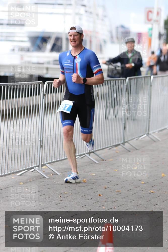 16.08.2026 - KN Förde Triathlon 2026 Antke Förster http://msf.ph/oto/10004173 16.08.2026 11:48:41 Laufen 07 meine-sportfotos.de