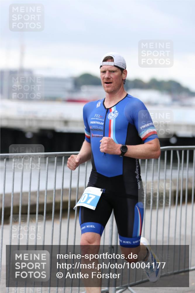 16.08.2026 - KN Förde Triathlon 2026 Antke Förster http://msf.ph/oto/10004177 16.08.2026 11:48:43 Laufen 07 meine-sportfotos.de