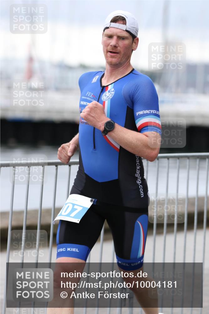 16.08.2026 - KN Förde Triathlon 2026 Antke Förster http://msf.ph/oto/10004181 16.08.2026 11:48:43 Laufen 07 meine-sportfotos.de