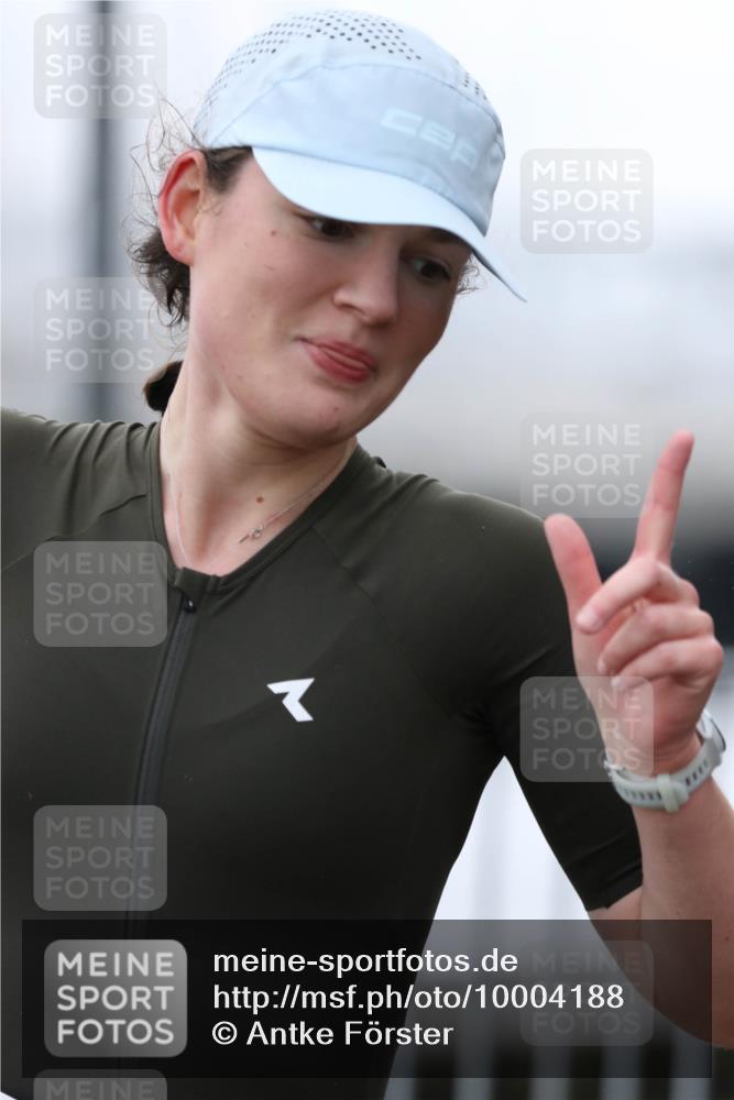 16.08.2026 - KN Förde Triathlon 2026 Antke Förster http://msf.ph/oto/10004188 16.08.2026 10:08:55 Laufen  meine-sportfotos.de