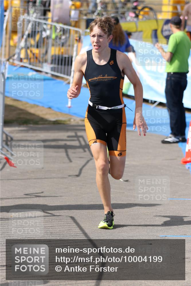 16.08.2026 - KN Förde Triathlon 2026 Antke Förster http://msf.ph/oto/10004199 16.08.2026 15:22:18 Laufen  meine-sportfotos.de