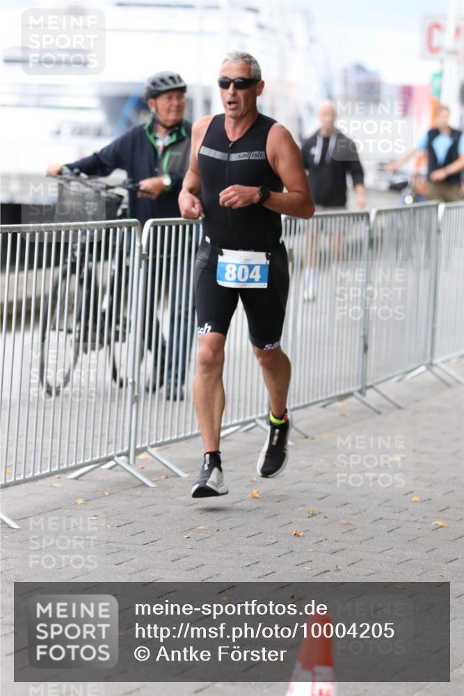 16.08.2026 - KN Förde Triathlon 2026 Antke Förster http://msf.ph/oto/10004205 16.08.2026 11:48:52 Laufen 804 meine-sportfotos.de