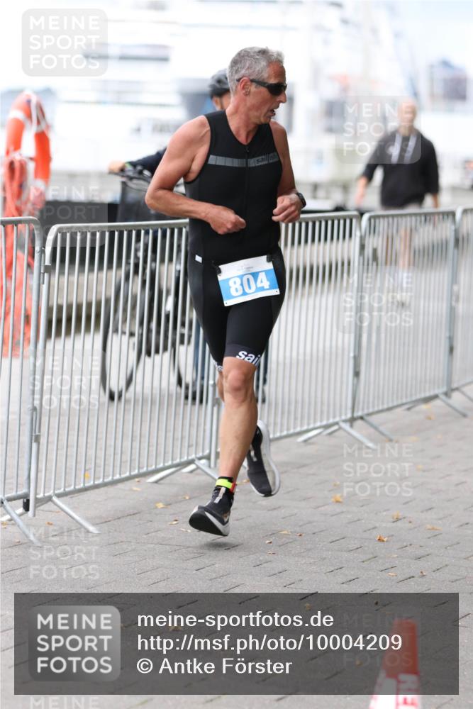 16.08.2026 - KN Förde Triathlon 2026 Antke Förster http://msf.ph/oto/10004209 16.08.2026 11:48:52 Laufen 804 meine-sportfotos.de