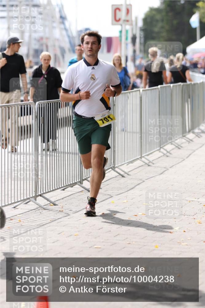 16.08.2026 - KN Förde Triathlon 2026 Antke Förster http://msf.ph/oto/10004238 16.08.2026 13:32:46 Laufen 701 meine-sportfotos.de