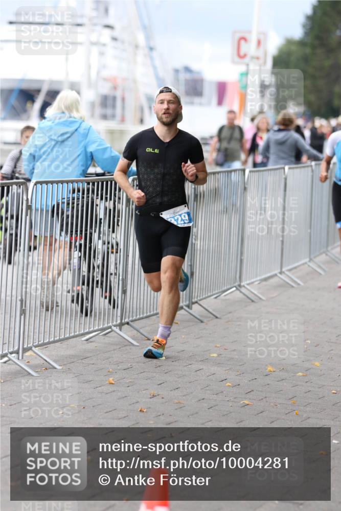 16.08.2026 - KN Förde Triathlon 2026 Antke Förster http://msf.ph/oto/10004281 16.08.2026 11:49:18 Laufen 329 meine-sportfotos.de