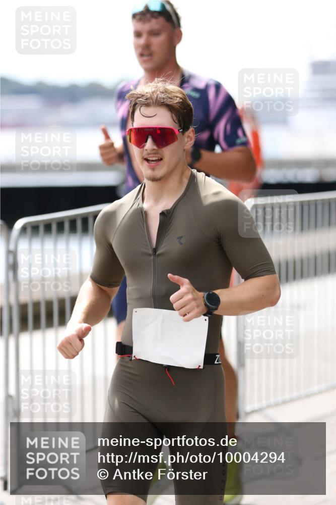 16.08.2026 - KN Förde Triathlon 2026 Antke Förster http://msf.ph/oto/10004294 16.08.2026 13:33:12 Laufen  meine-sportfotos.de