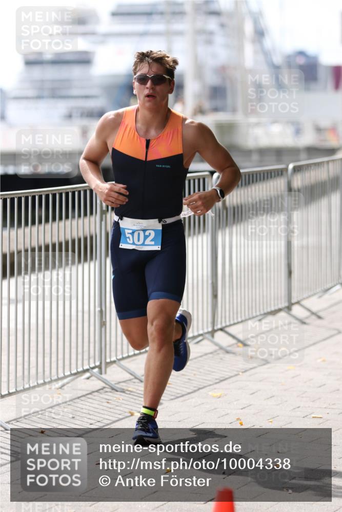 16.08.2026 - KN Förde Triathlon 2026 Antke Förster http://msf.ph/oto/10004338 16.08.2026 13:33:25 Laufen 502 meine-sportfotos.de