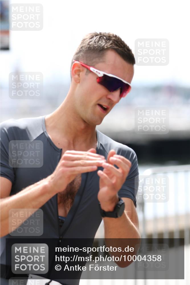 16.08.2026 - KN Förde Triathlon 2026 Antke Förster http://msf.ph/oto/10004358 16.08.2026 13:33:29 Laufen  meine-sportfotos.de