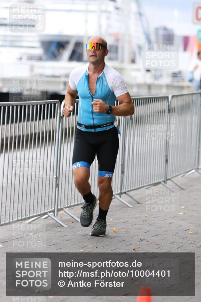 16.08.2026 - KN Förde Triathlon 2026 Antke Förster http://msf.ph/oto/10004401 16.08.2026 11:49:59 Laufen  meine-sportfotos.de