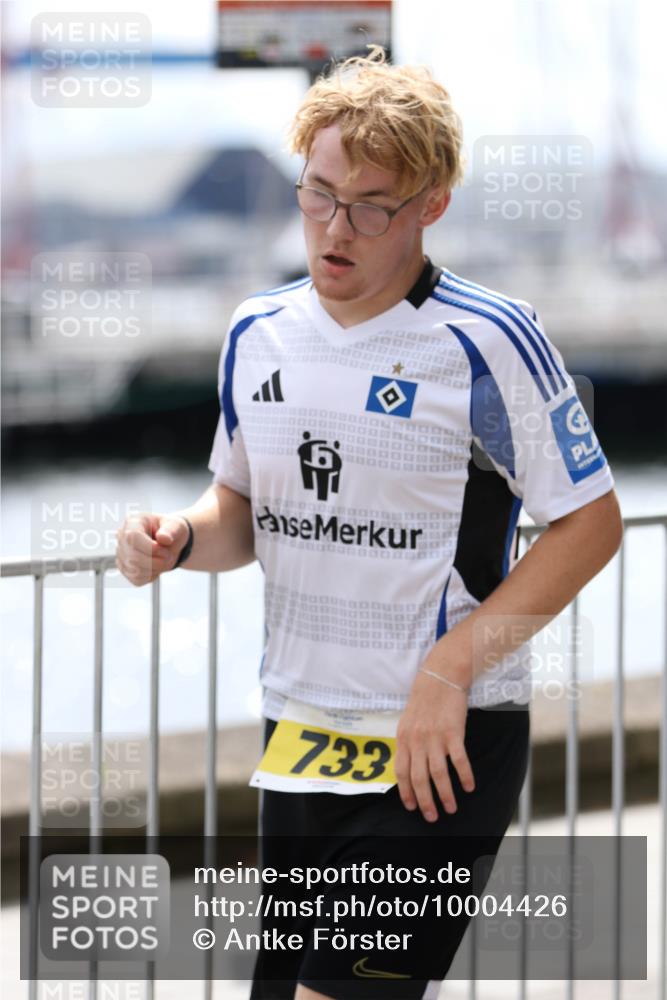 16.08.2026 - KN Förde Triathlon 2026 Antke Förster http://msf.ph/oto/10004426 16.08.2026 13:34:04 Laufen 733 meine-sportfotos.de