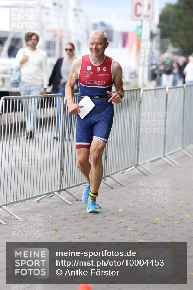 16.08.2026 - KN Förde Triathlon 2026 Antke Förster http://msf.ph/oto/10004453 16.08.2026 11:50:19 Laufen  meine-sportfotos.de