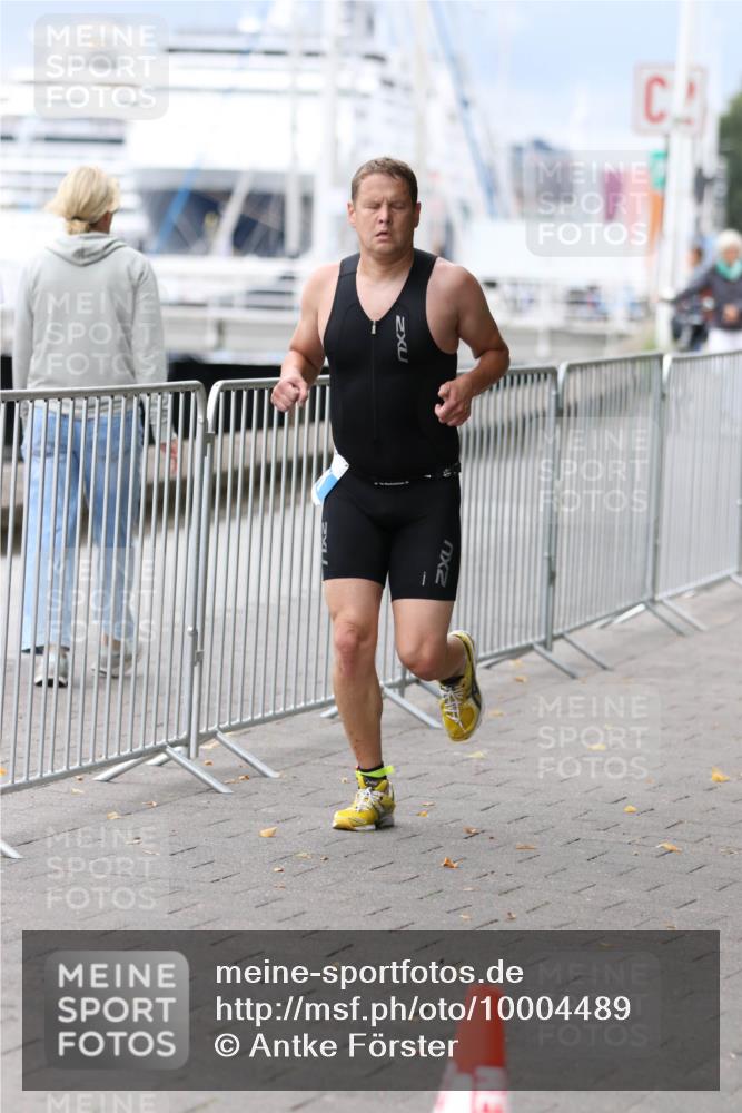 16.08.2026 - KN Förde Triathlon 2026 Antke Förster http://msf.ph/oto/10004489 16.08.2026 11:50:34 Laufen 2, 11111 meine-sportfotos.de