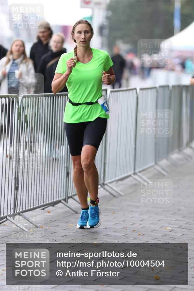 16.08.2026 - KN Förde Triathlon 2026 Antke Förster http://msf.ph/oto/10004504 16.08.2026 10:11:03 Laufen  meine-sportfotos.de