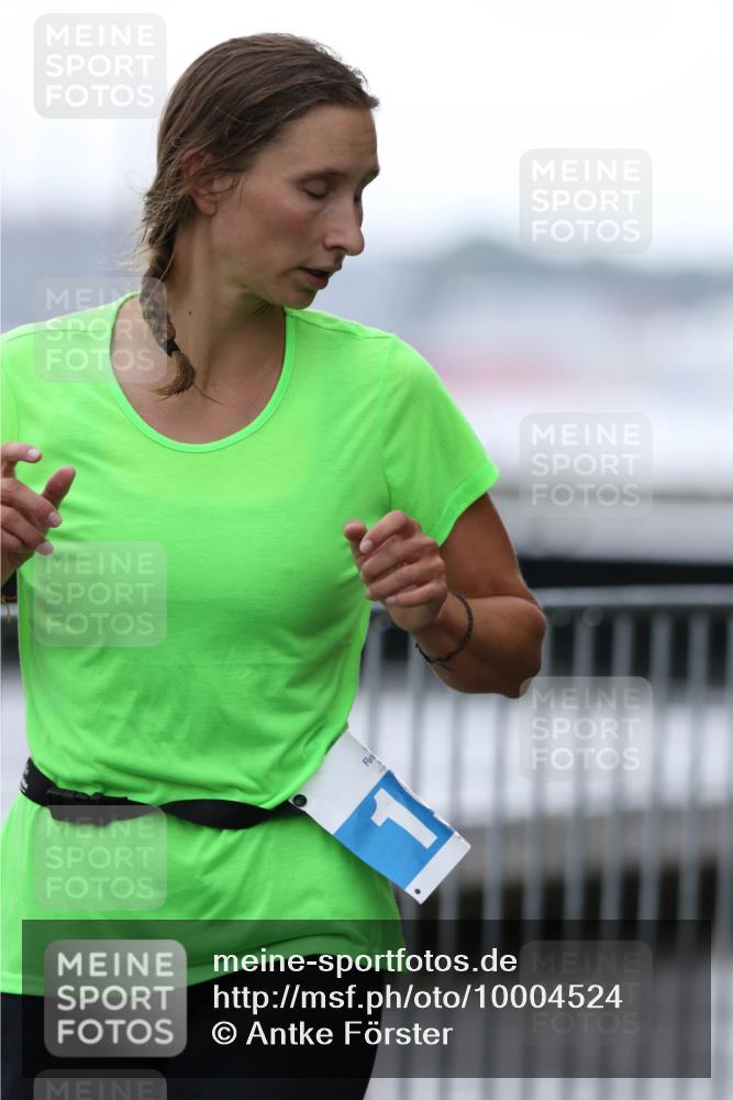 16.08.2026 - KN Förde Triathlon 2026 Antke Förster http://msf.ph/oto/10004524 16.08.2026 10:11:07 Laufen  meine-sportfotos.de