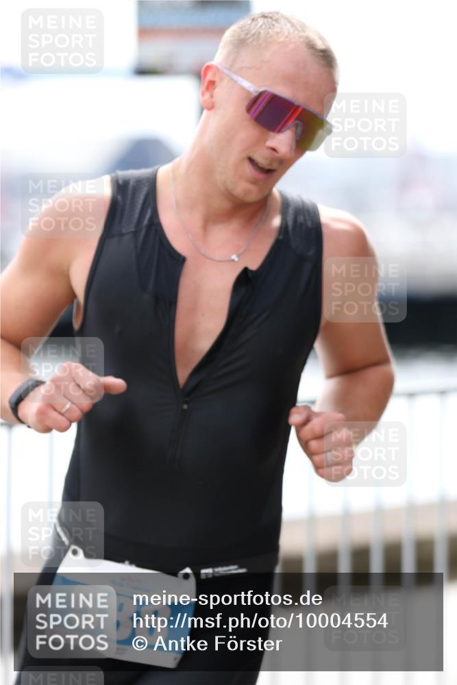 16.08.2026 - KN Förde Triathlon 2026 Antke Förster http://msf.ph/oto/10004554 16.08.2026 13:35:19 Laufen 588 meine-sportfotos.de