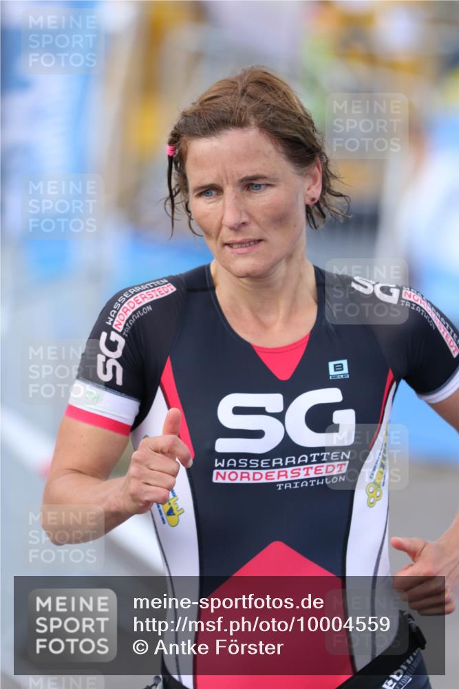 16.08.2026 - KN Förde Triathlon 2026 Antke Förster http://msf.ph/oto/10004559 16.08.2026 15:32:18 Laufen  meine-sportfotos.de